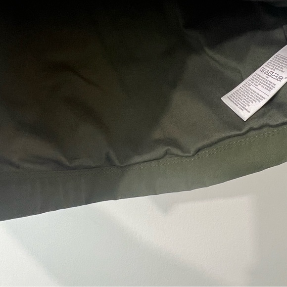 Old Navy Toddler Boy Army Green Zip Up Hooded Light Jacket - Picture 4 of 6